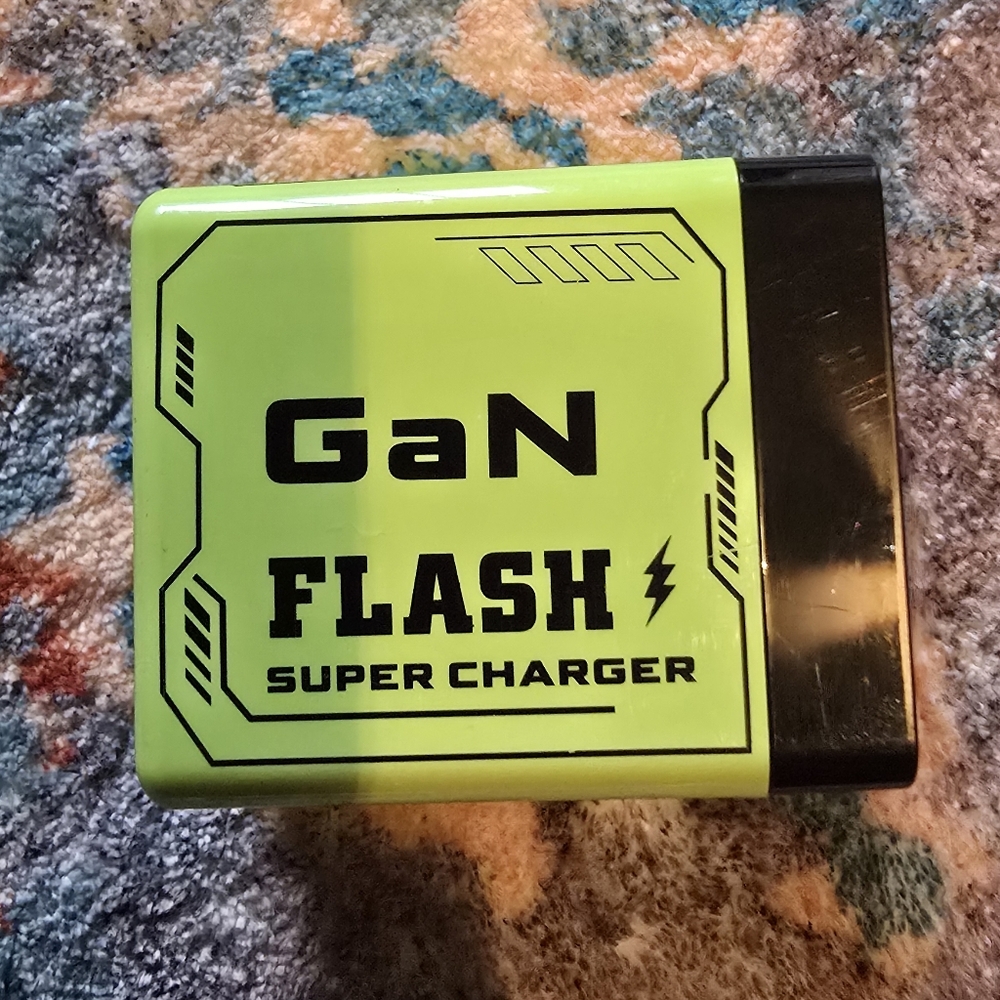 GaN Flash Super Charger Fast Charging Block (TikTok Return)